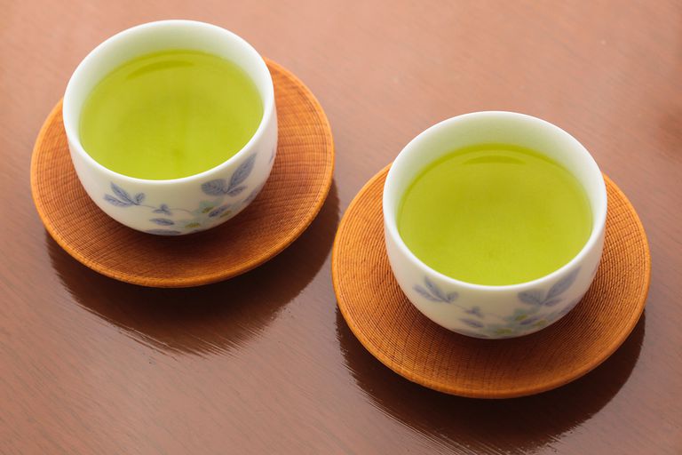 ceai verde, Ceaiul verde, într-o ceașcă, mult ceașcă