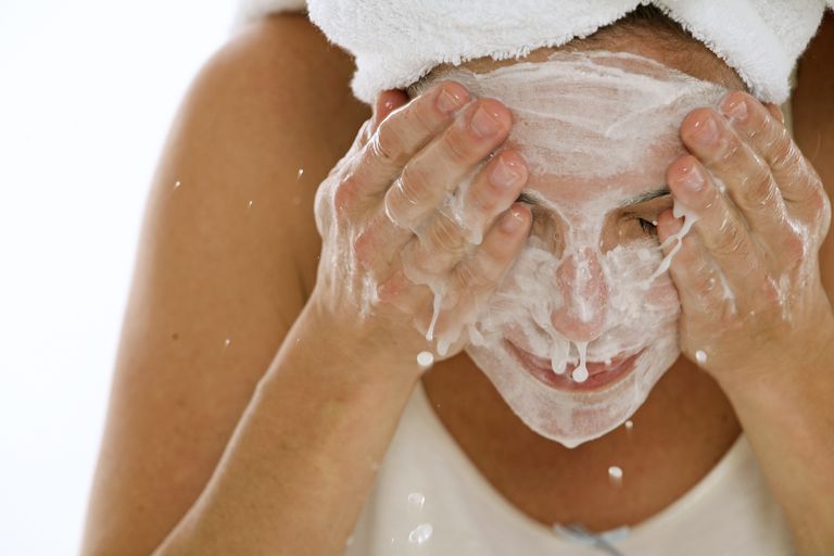 curățare feței, Facial Cleansers, Scruri abrazive, care folosiți, care folosiți pentru, care găsesc