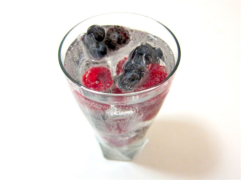 consumul băuturi, cuburi gheață, cuburile gheață, fructe padure, gheață într-un, într-un pahar