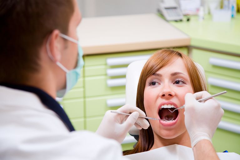 asigurări dentare, compania asigurări, medicul dentist, asigurare dentară