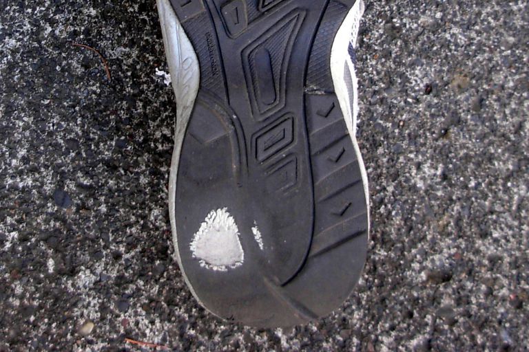 marginea exterioară, degetul mare, mers neutru, Pantoful stânga, 350-500 mile